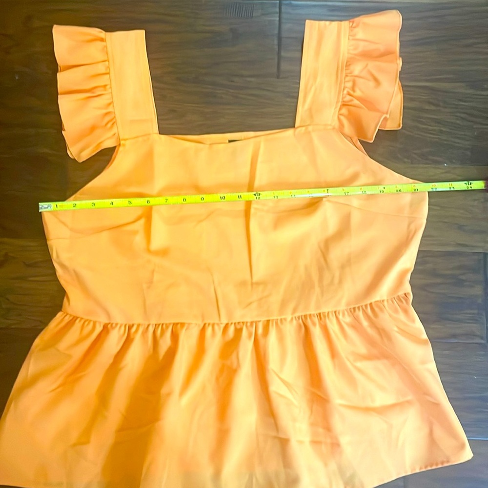 Coral blouse XXL ruffle sleeve